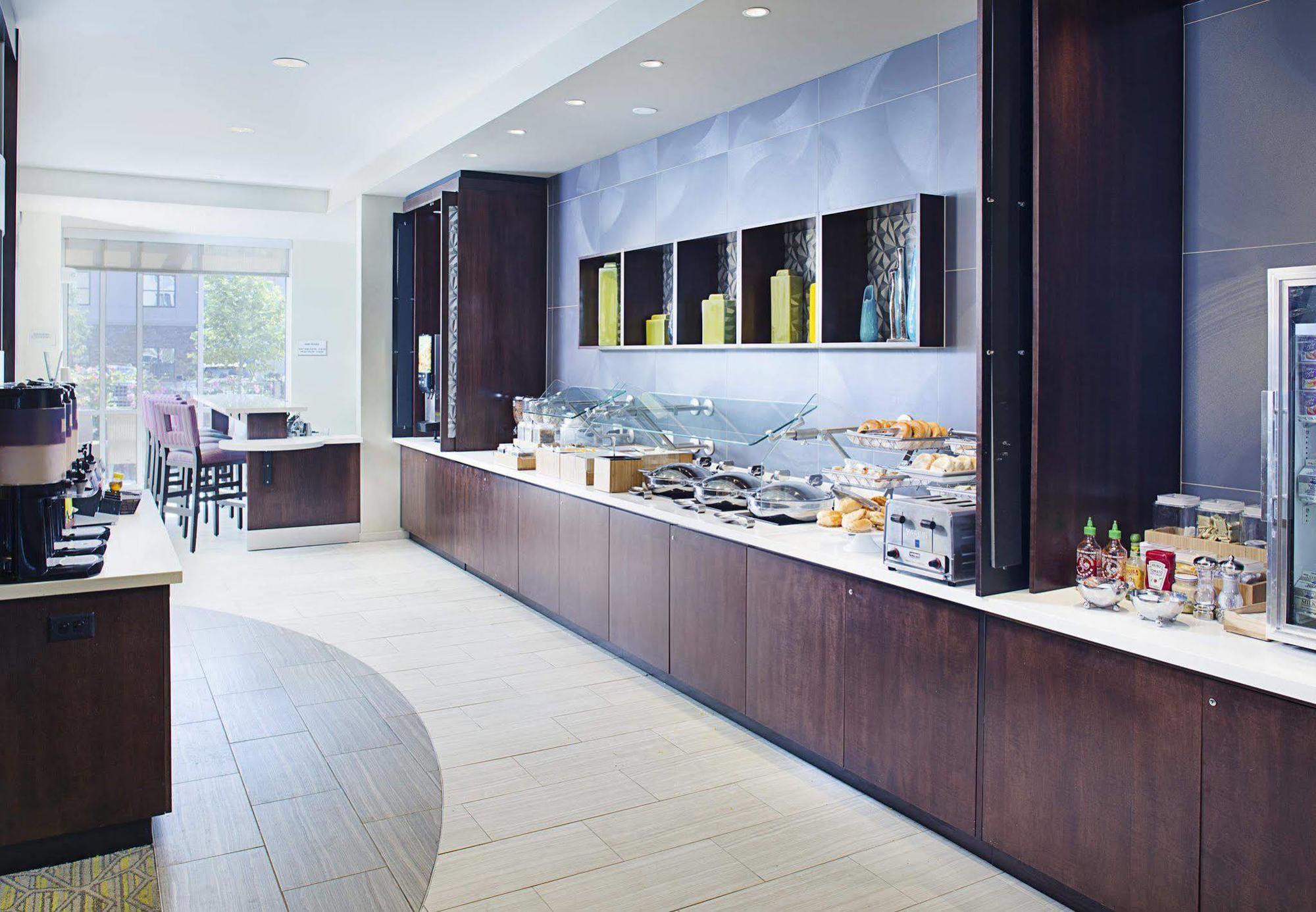 Springhill Suites By Marriott Carle Place Garden City Екстериор снимка